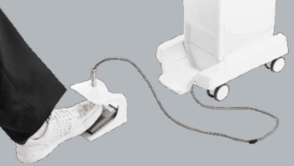 操作しやすいフットスイッチ